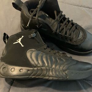 YOUTH size 7 JORDAN JUMPMAN PRO